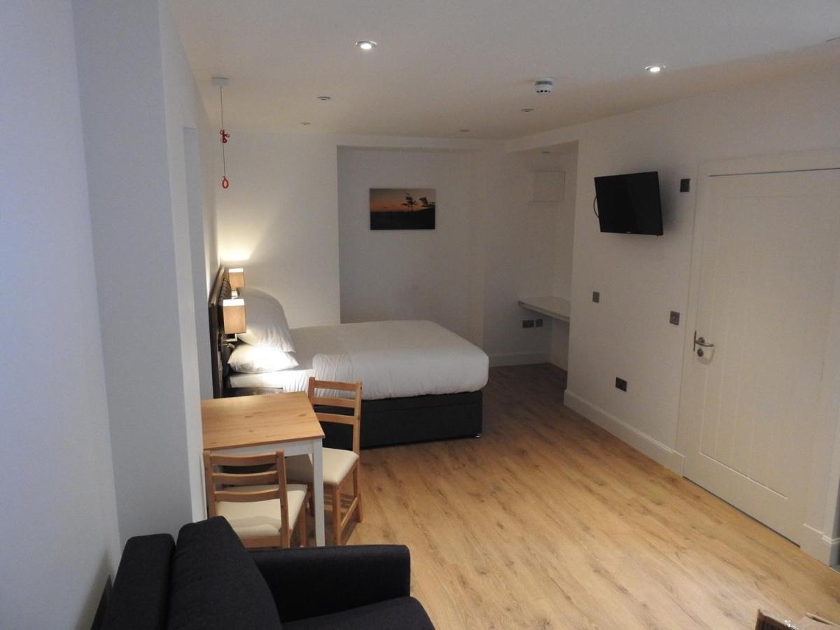 House Of Juniper - Luxury Accessible Apartment Broadford  Esterno foto